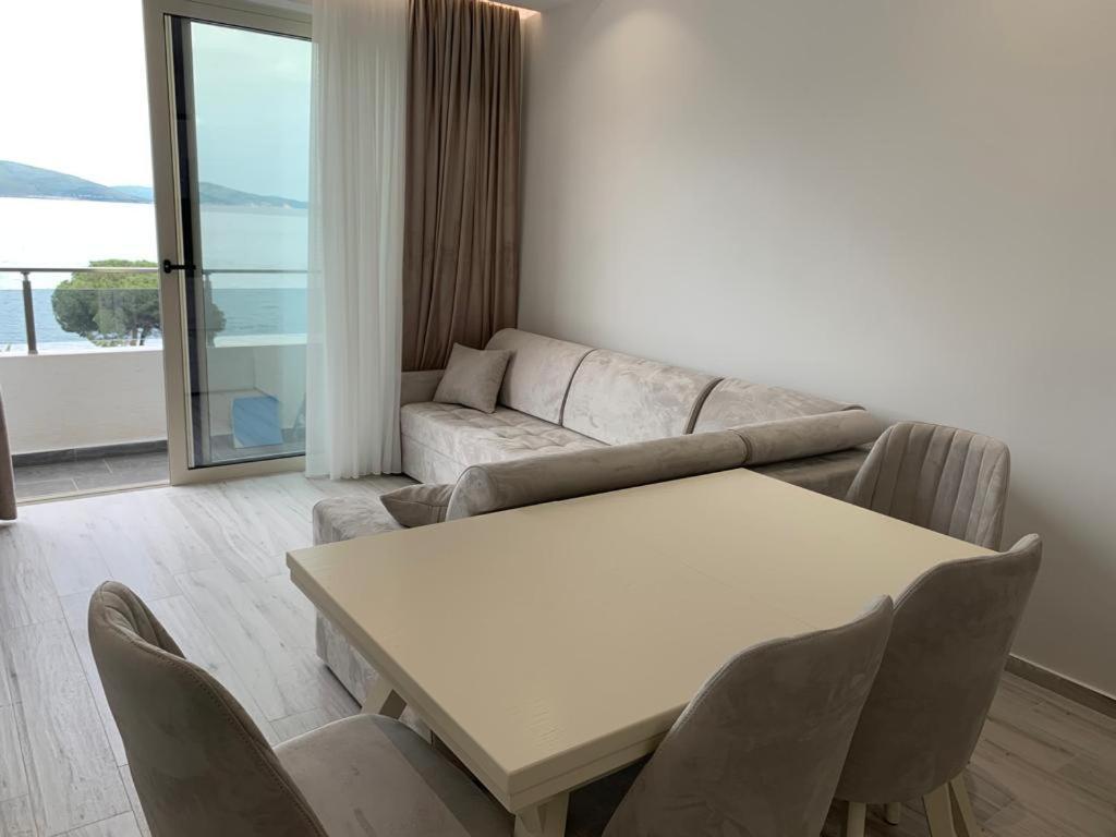 Delfin Apartments Saranda Extérieur photo