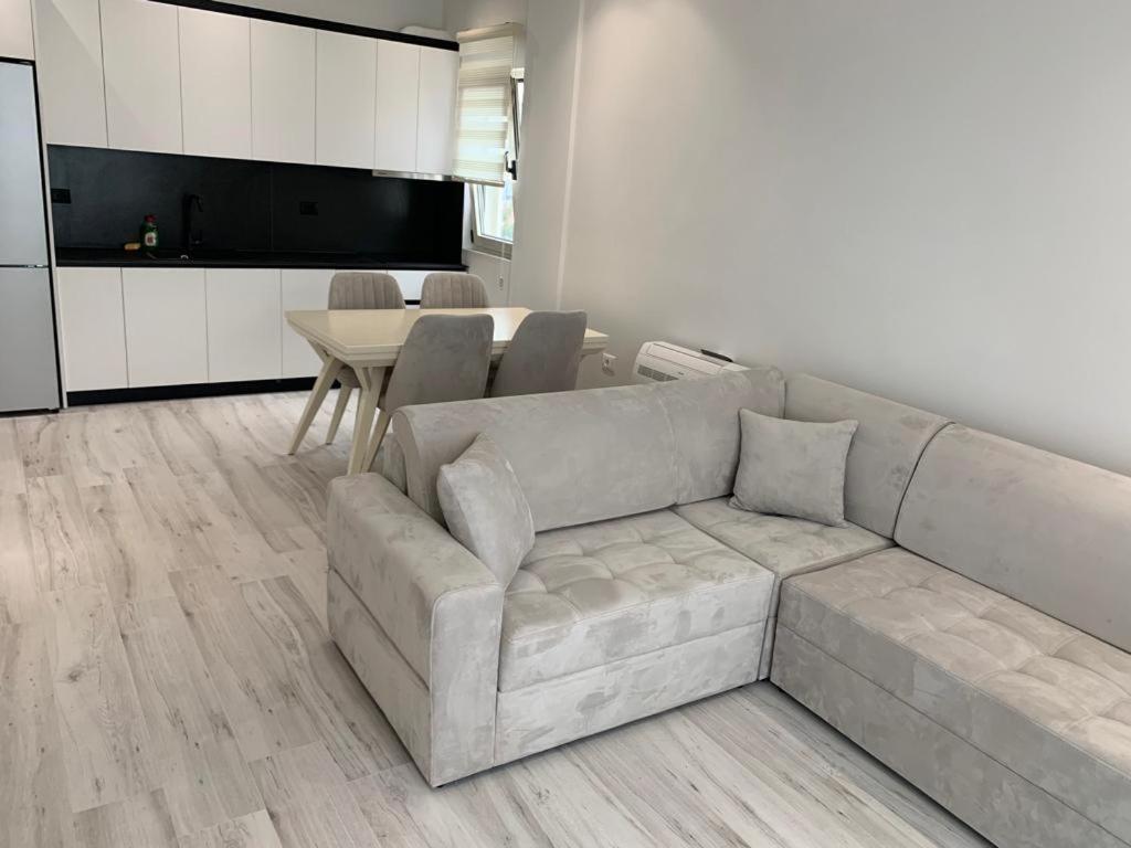 Delfin Apartments Saranda Extérieur photo