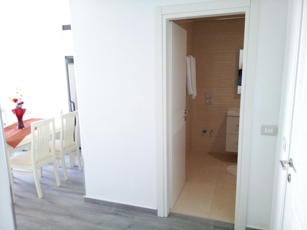 Delfin Apartments Saranda Extérieur photo