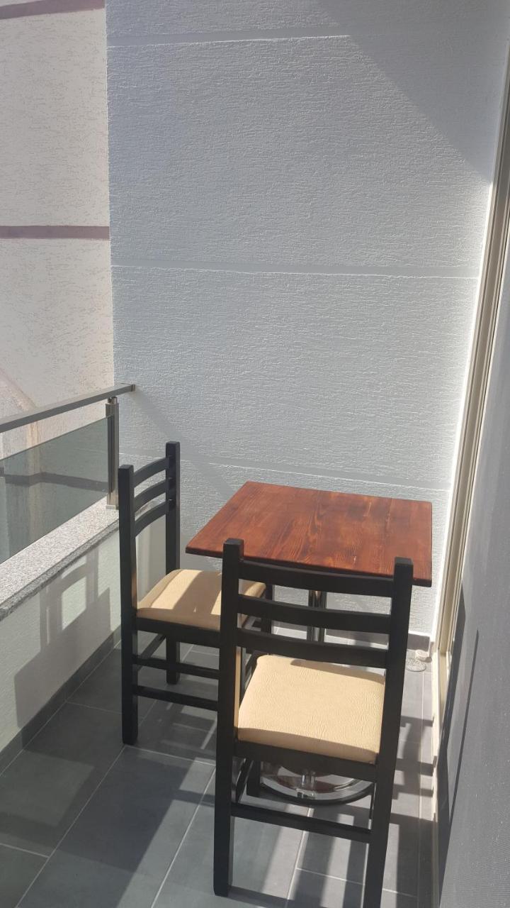 Delfin Apartments Saranda Extérieur photo